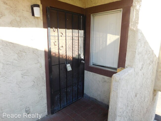 Building Photo - 2 br, 2 bath House - 5003 Spencer St Unit A