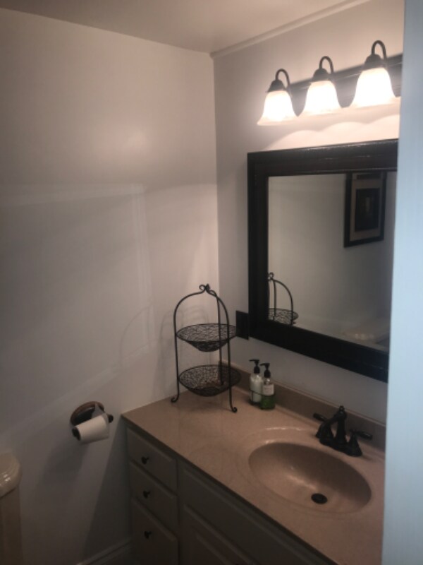 Primary Photo - 208 Colesville Manor Dr