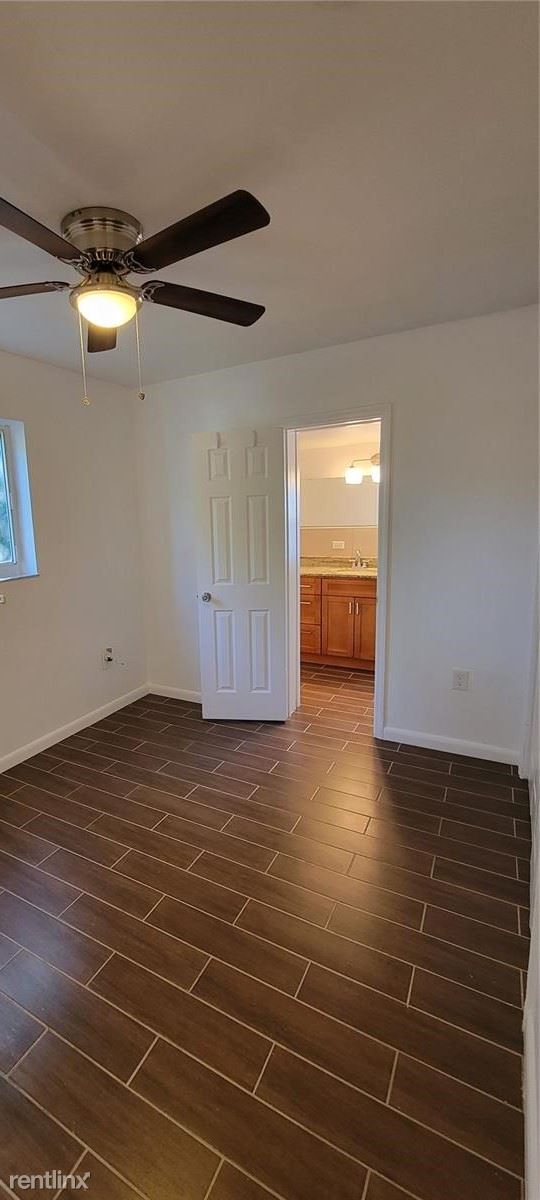 Building Photo - 3 br, 2 bath House - 322 N 68th Way