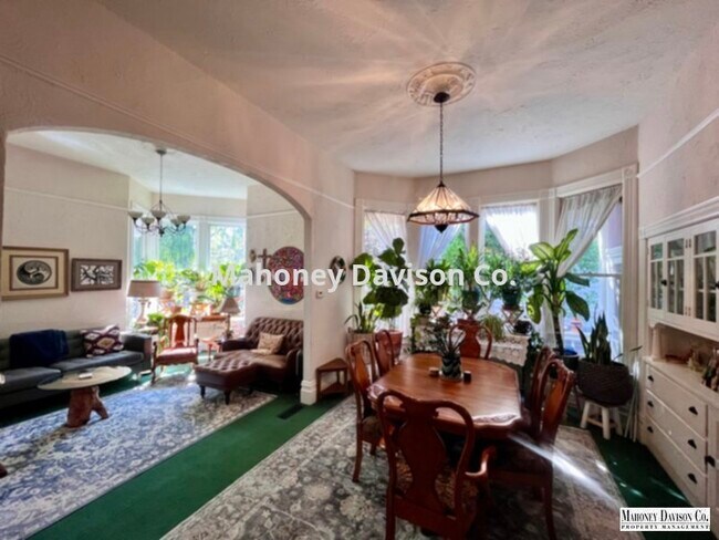 Building Photo - Queen Anne Victorian 5 bdr/3 ba to include...