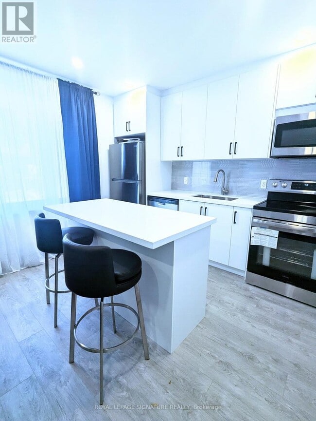Building Photo - 28 Leduc Dr