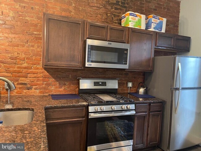 Foto del edificio - 2253 N Sydenham St