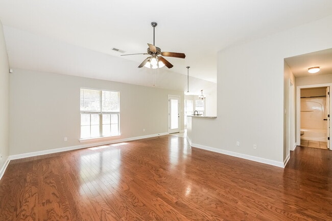 Building Photo - 8643 Bonfire Dr