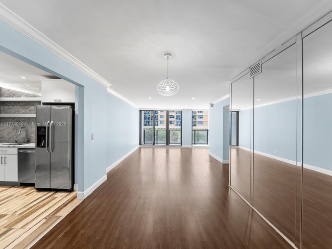 Building Photo - 2301 S Ocean Dr