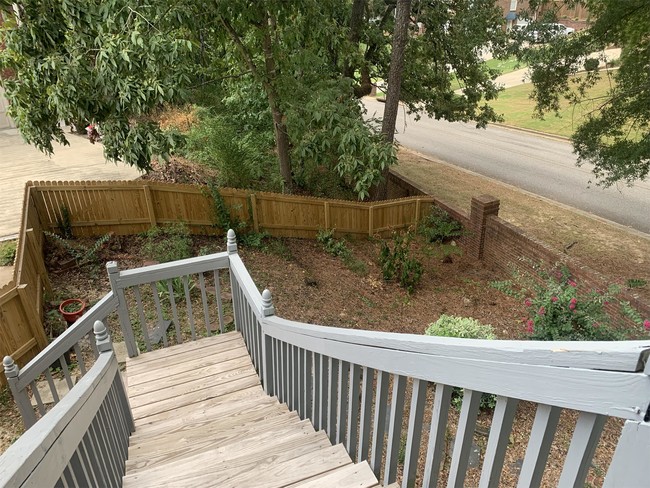 Building Photo - 515 Meadow Ridge Cir