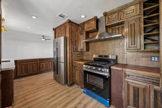 Building Photo - 21614 Park Wick Ln