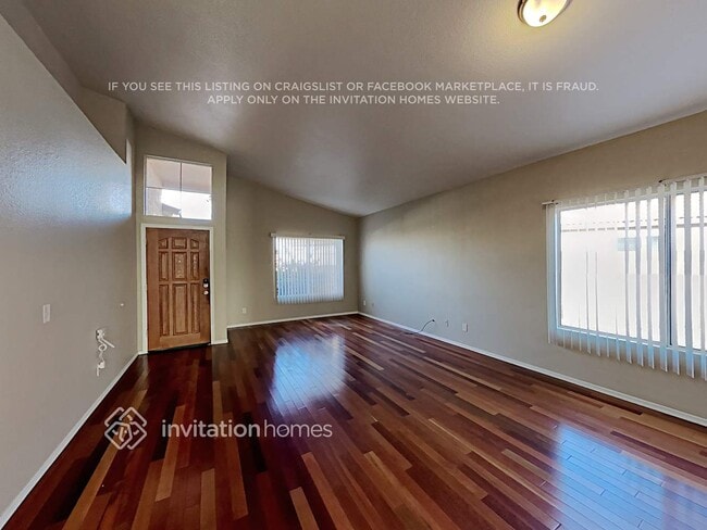 Building Photo - 2509 N Silverado