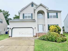 Lake Cambridge Apartments for Rent with a Yard Newport News VA