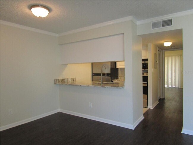 Foto del edificio - 3102 W Horatio St