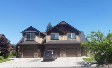 Building Photo - 1296 SW Mill Pond Pl