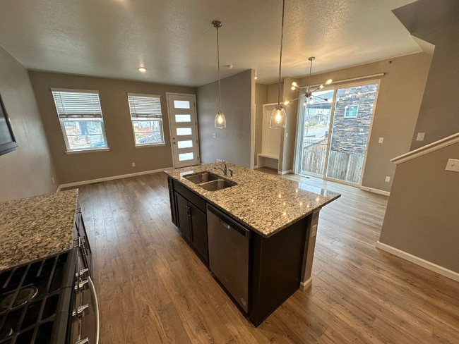 Foto del edificio - 21772 E 8th Ave