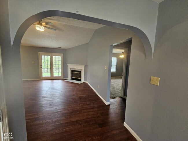 Foto del edificio - 6348 Coconut Ct