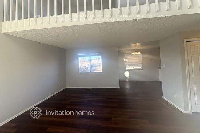 Foto del edificio - 11001 Benton St