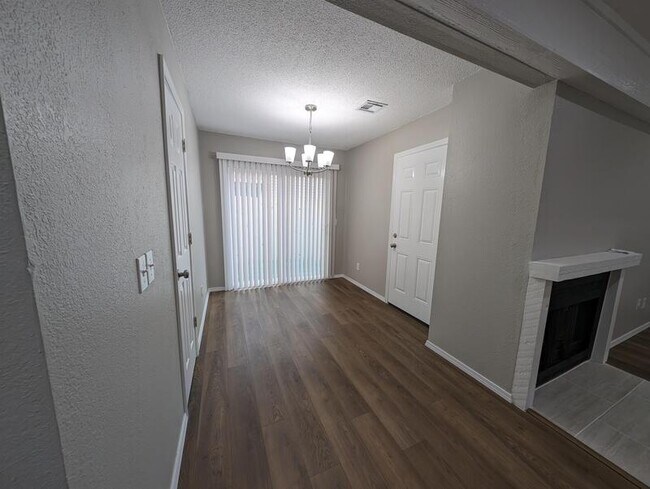 Foto del edificio - 11028 E 14th Ct