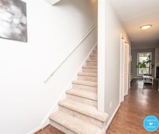 Building Photo - 108 Applecross Dr