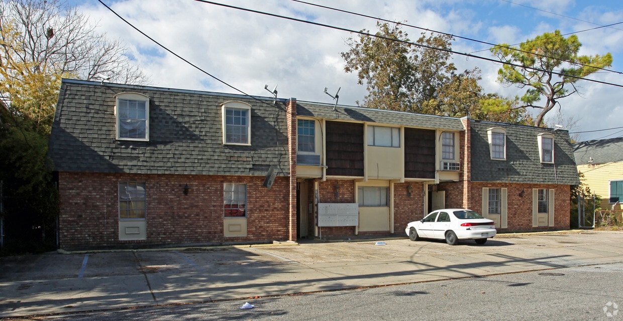 Building Photo - 618 Independence St