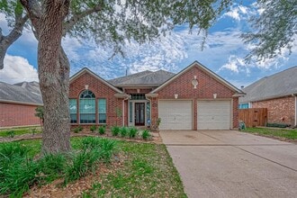 Building Photo - 3655 Heritage Colony Dr