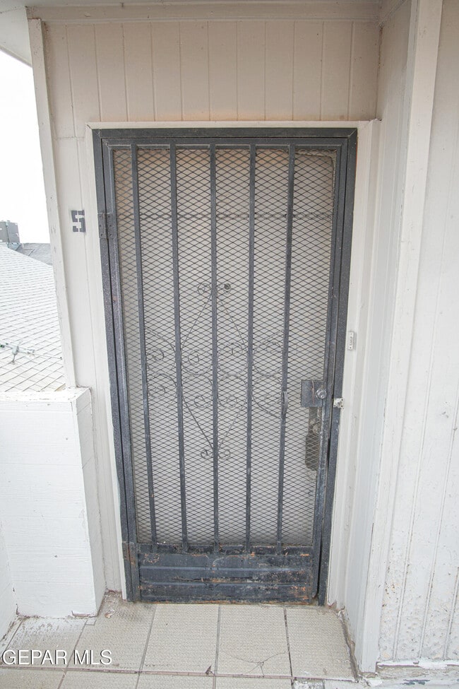 Foto del edificio - 3403 Pershing Dr