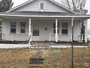 Building Photo - 125 Clyde St