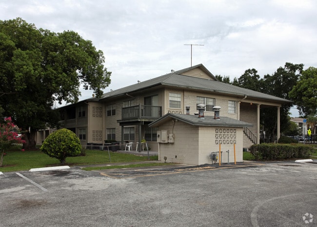 Foto del edificio - Lake Jennie 1
