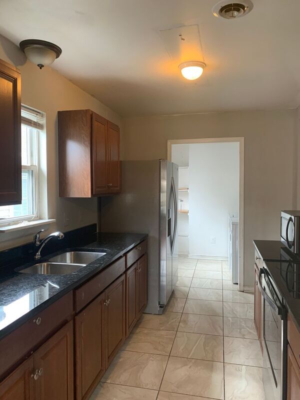 Foto del edificio - 1847 Moore St