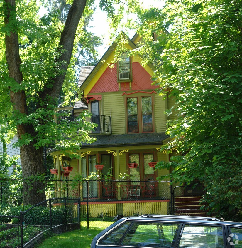 Primary Photo - 1207 W 7th Ave