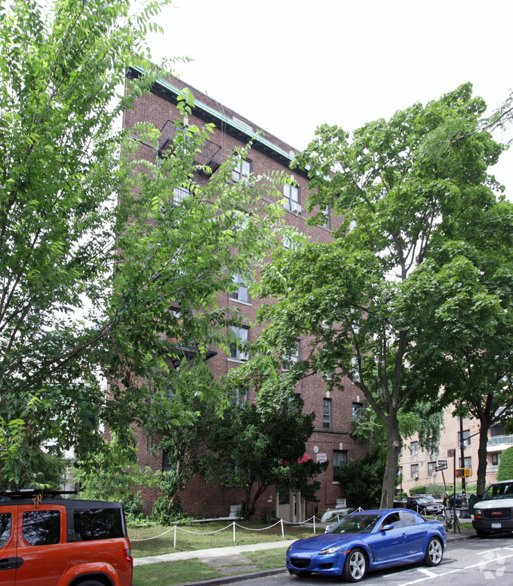 Foto del edificio - Dorchester Estates