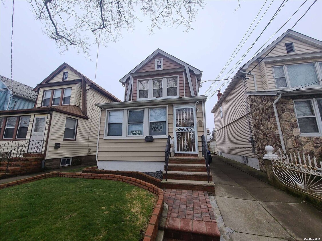 9045 207th St Unit 2, Queens, NY 11428 Room for Rent in Queens, NY