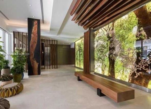 Building Photo - 1010 Brickell Ave