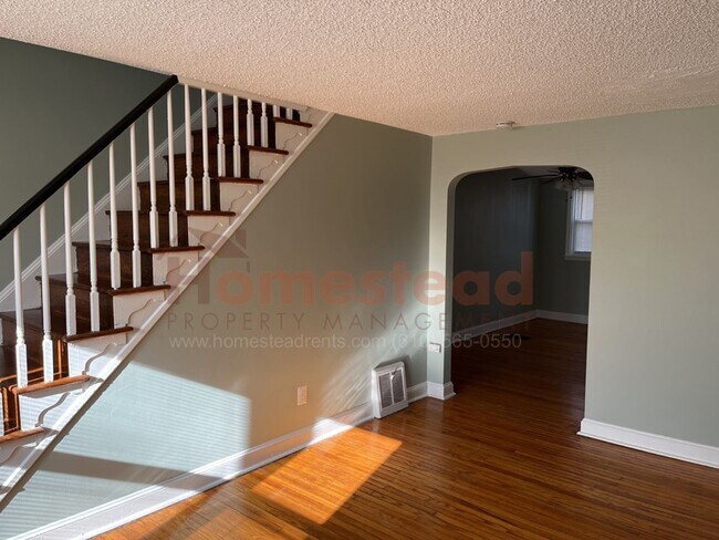 Foto del edificio - 3 Bedroom Home in Collingdale!