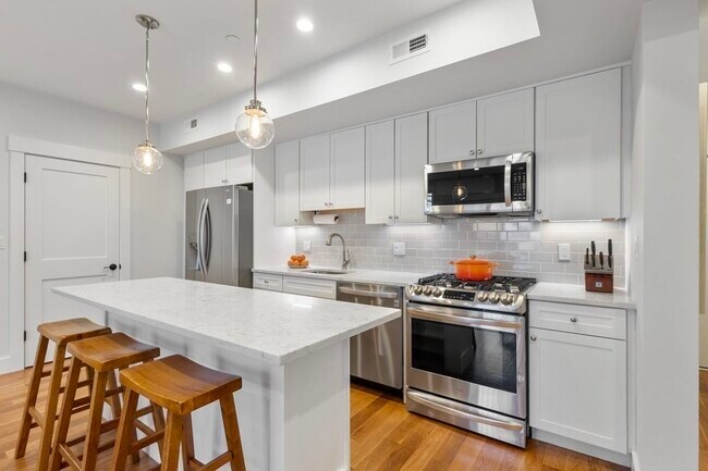 Foto del edificio - 874 South St