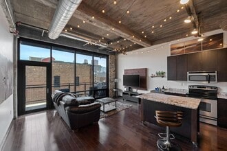 Building Photo - 618 N Washington Ave