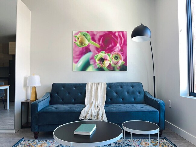 Foto del edificio - 2530 University Ave