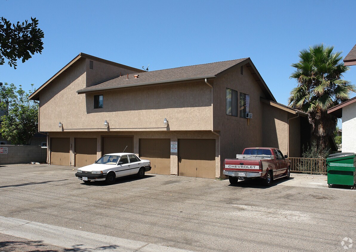 Building Photo - 23242 Saguaro St