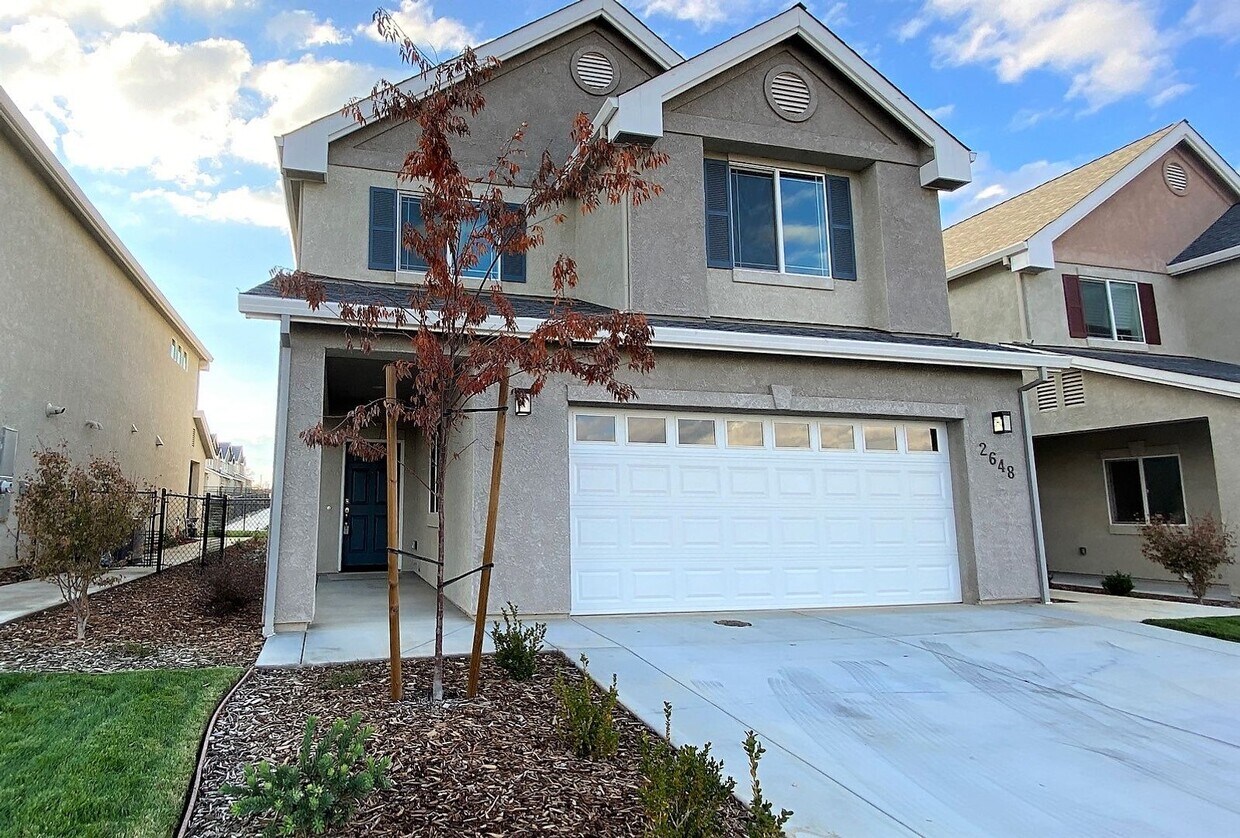 Foto principal - Lovely Home in New Community 10 min North ...