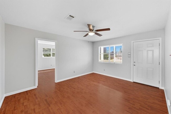 Building Photo - 1401 Olander St