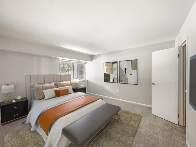 Foto del edificio - Creekside North Apartments