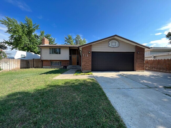 Foto del edificio - 4 Bedroom/3 Bathroom House in Midvale