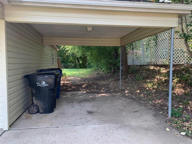 Foto del edificio - 1602 W Elm St