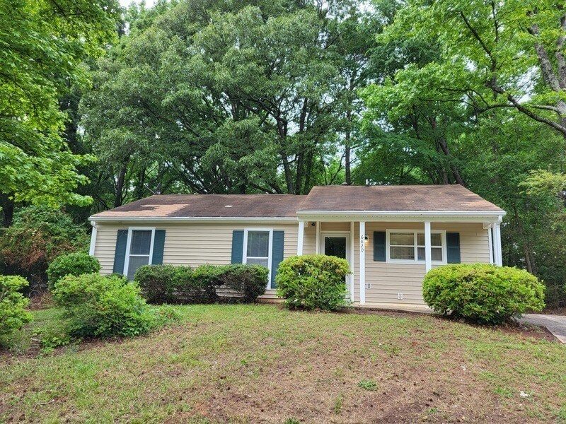 Foto principal - 6820 North Ridge Court