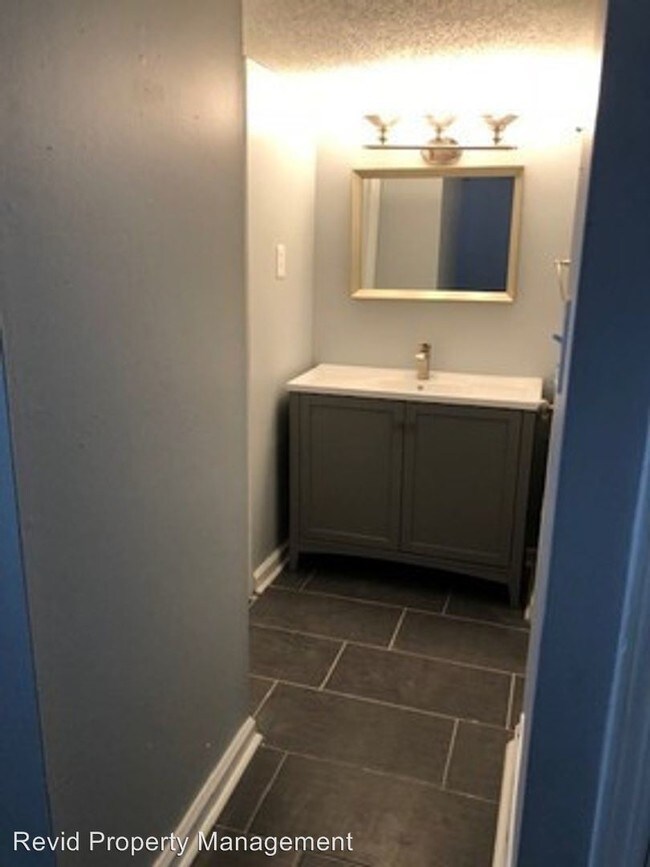 Building Photo - 1626 Monroe Ave