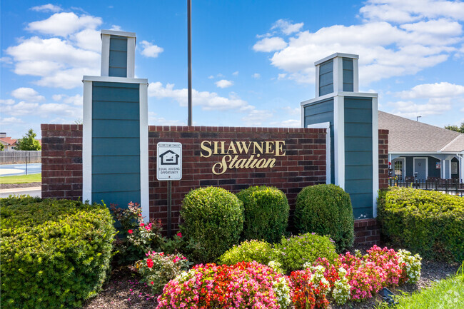 Building Photo - Shawnee Station