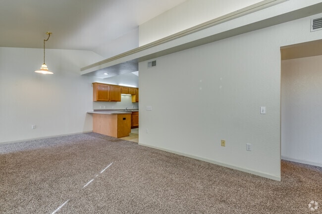 3BR, 2BA - 1445SF - Evergreen North