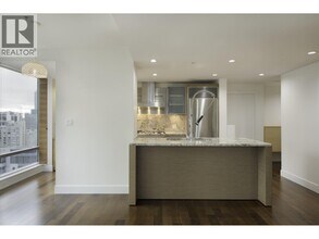 Building Photo - 1111 Alberni St