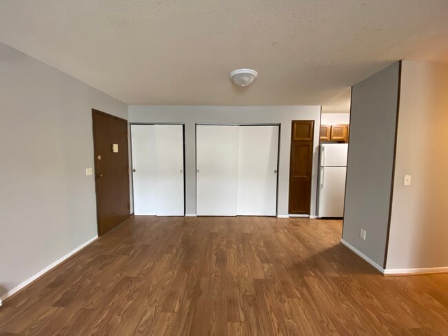 Building Photo - 2106 Valleyhigh Dr NW