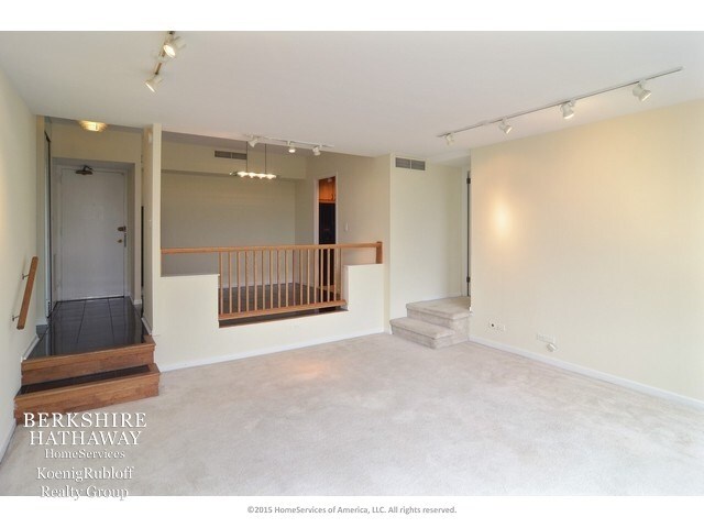 Building Photo - 3200 N Lake Shore Dr