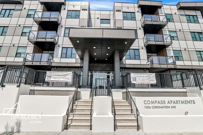 Photo du bâtiment - 1036 Coronation Ave