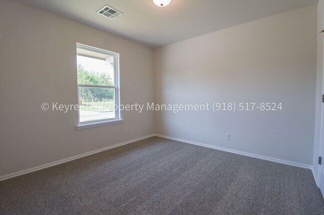 Foto del edificio - Gorgeous New Construction Home 4 Bed 2 Bath in Broken Arrow!