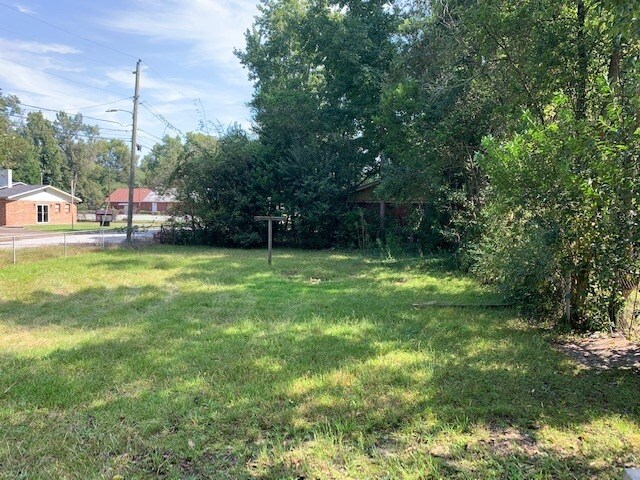 Foto del edificio - 1620 Heard Ave