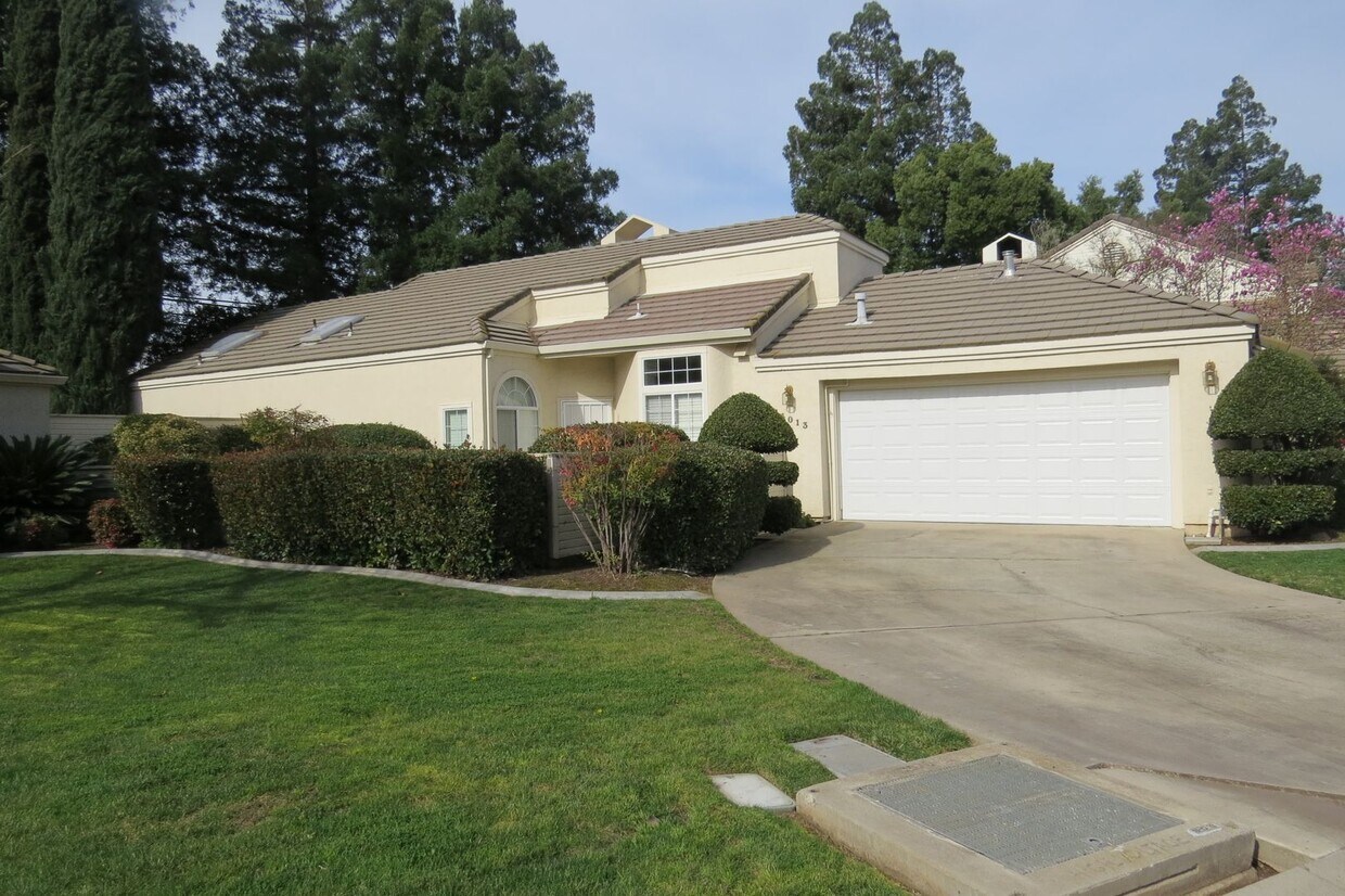 Foto principal - Spacious 2 Bedroom Home Located In Copper ...